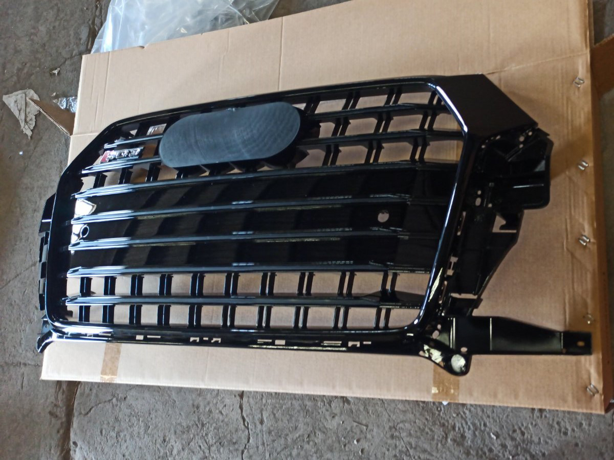 Audi Q3 8U (2015-2018) facelift Front Grille in SQ3-Style Black